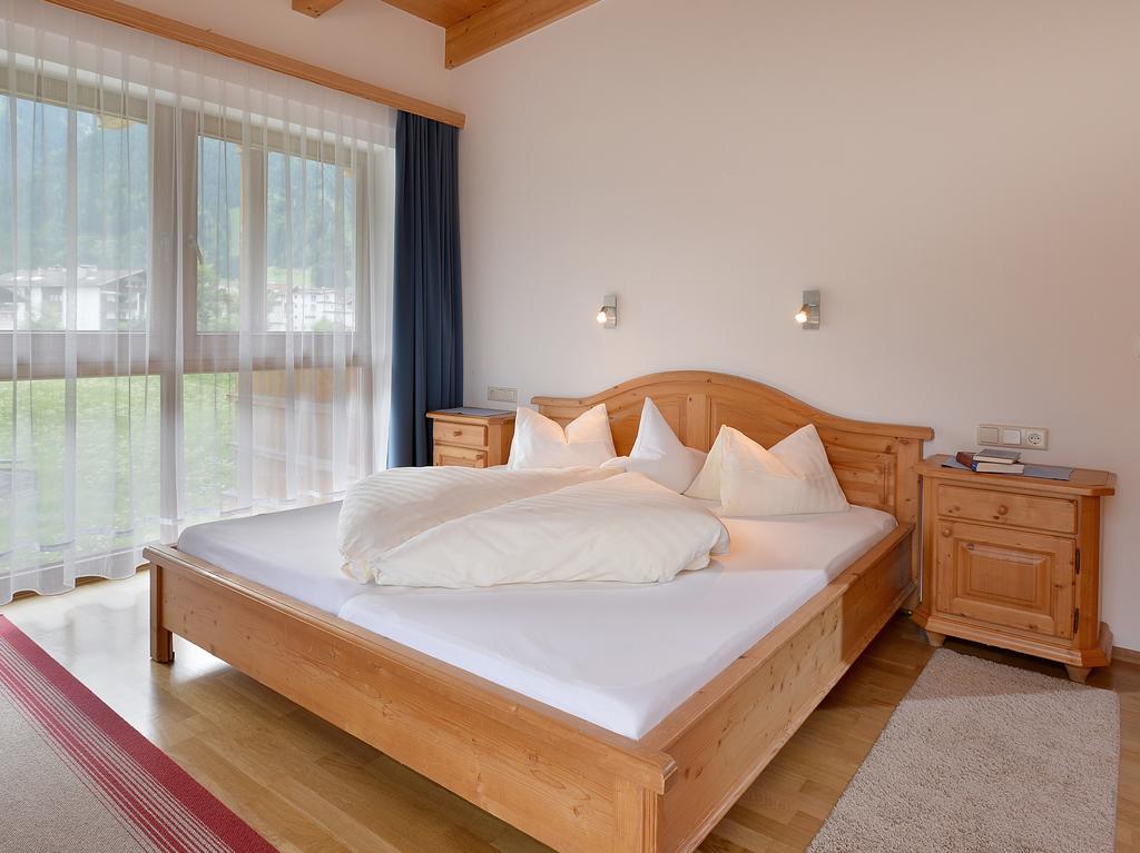 Ferienwohnungen Haus Der Mitte Mayrhofen Δωμάτιο φωτογραφία